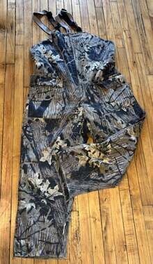 Vintage Gander Mountain RealTree Overalls Men's Size 2XL Camo USA Made